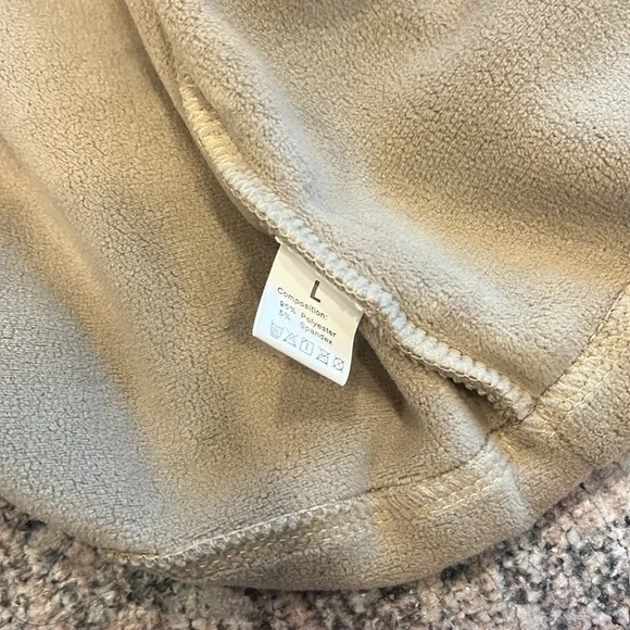 Women’s fleece jacket, zip up size large tan cream, beige - Picture 5 of 6